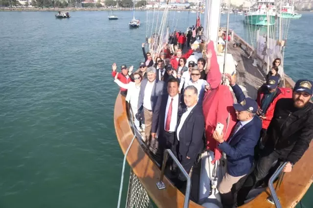 Sts Bodrum Okul Gemisi Samsun'da Sts Bodrum Okul Gemisi Samsun'da