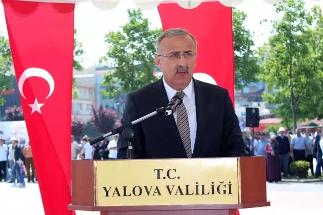 Yalova'da 100. Yıl Coşkusu Yalova'da 100. Yıl Coşkusu