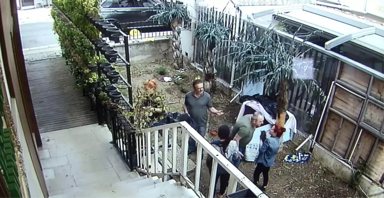 Yeşilköy'de Esnaflar Arasında Kedi Kavgası