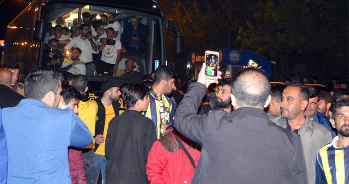 Ağrı Spor, Galatasaray'ın Şampiyonluk Kutlamalarını Gölgede Bıraktı!