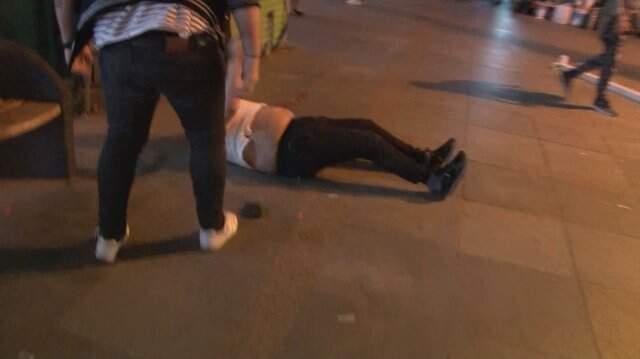 Bağdat Caddesi'nde Şampiyonluk Turu Atan Galatasaraylı Taraftarlara Saldırı