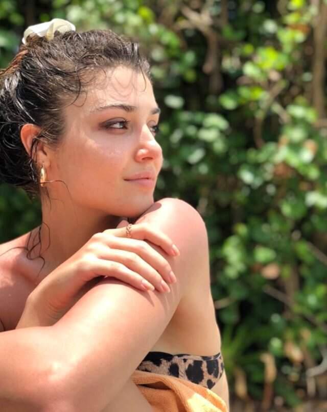 Hande Erçel, fotoğrafıyla büyüledi: Manzarada Sizin Kadar Olağanüstü