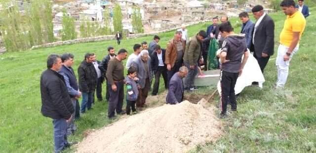 Küçük Nurcan Gözyaşları Arasında Toprağa Verildi