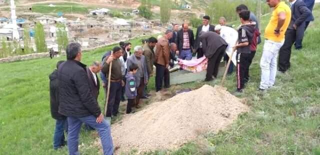 Küçük Nurcan Gözyaşları Arasında Toprağa Verildi