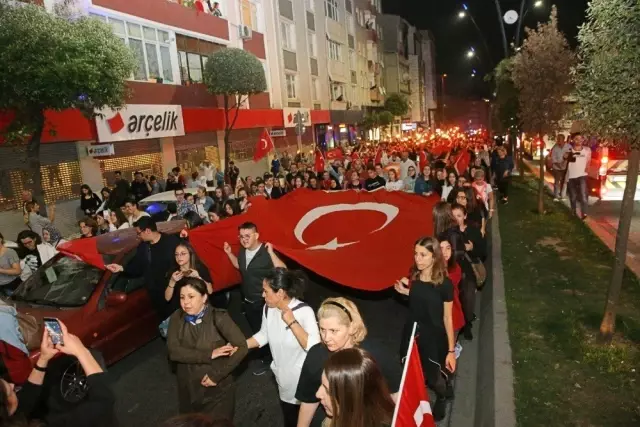 Milli Mücadele'nin 100'üncü Yılında Gaziosmanpaşa Tek Yürek Oldu Milli Mücadele'nin 100'üncü Yılında Gaziosmanpaşa Tek Yürek Oldu