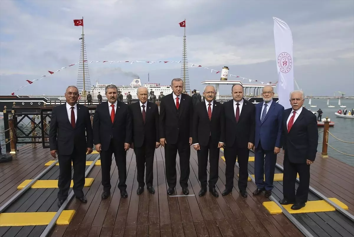 Samsun'da Liderlerin Verdiği Pozdan Sonra İYİ Parti'den Açıklama Geldi