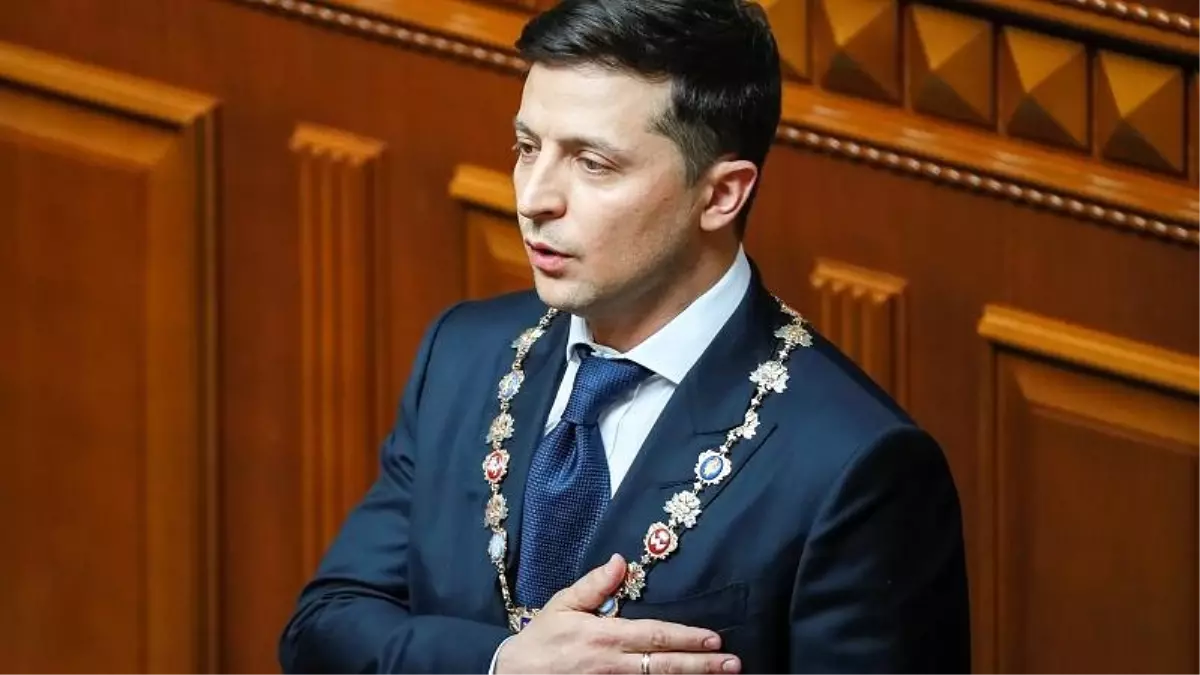Ukrayna'da Göreve Başlayan Zelenskiy, İlk İcraatına Parlamentoyu Feshederek Başladı