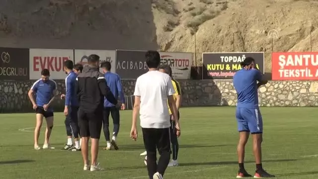 Ali Ravcı: 'Bizin Tek Amacımız Galip Gelerek Avrupa Kupalarına Gitmek'