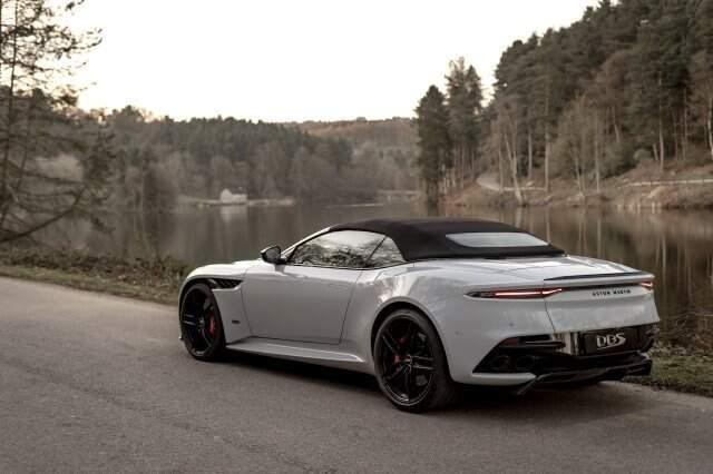 Aston Martin'in En Hızlı Üstü Açık Modeli Tanıtıldı