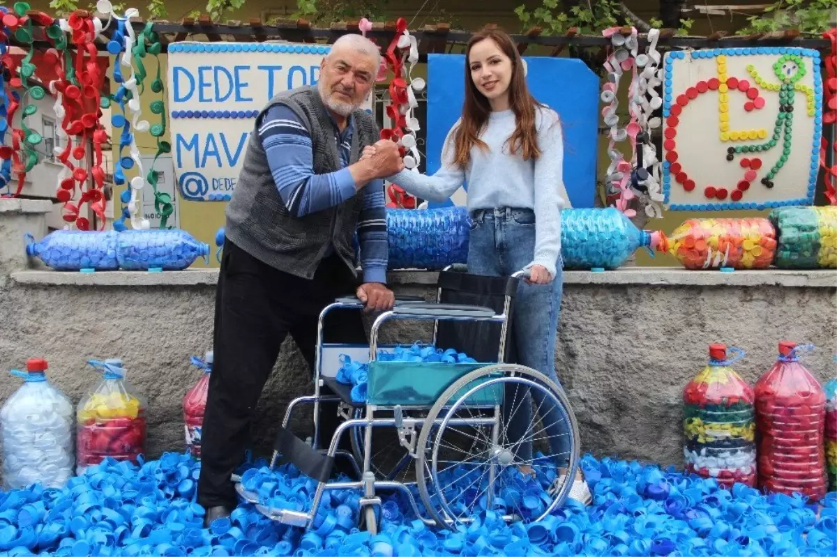 Dede-torun Mavi Kapaklarla 210 Kişiye Umut Oldu