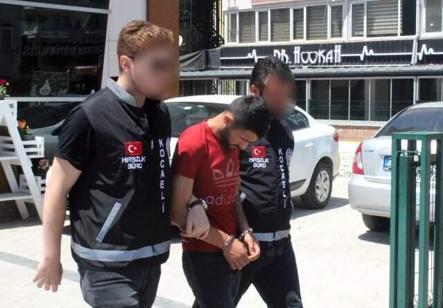 Evlerden 200 Bin TL'lik Vurgun Yapan Hırsız, Rezidansta Alem Yaparken Yakalandı