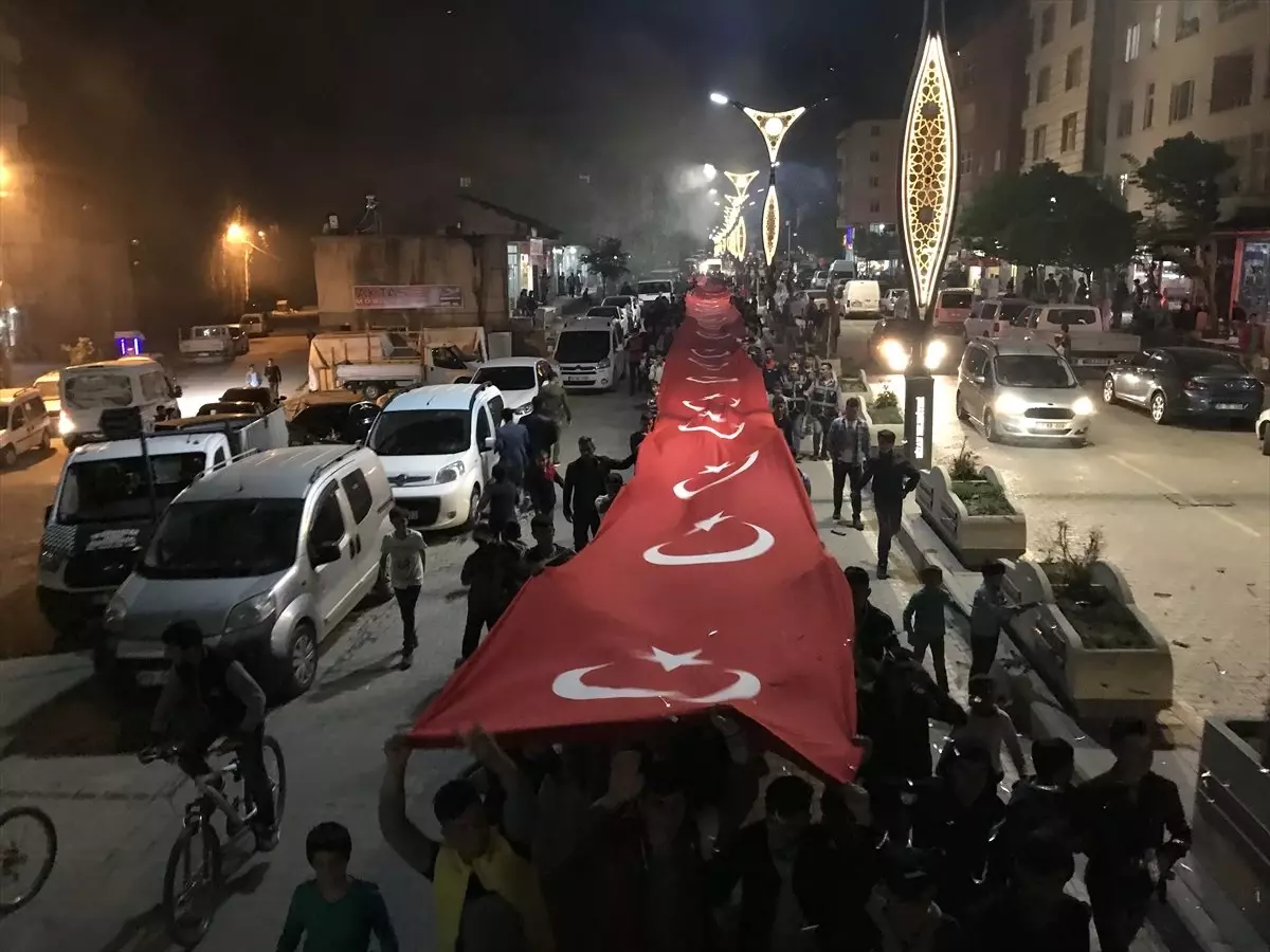 Hizan'da Gençlik Yürüyüşü