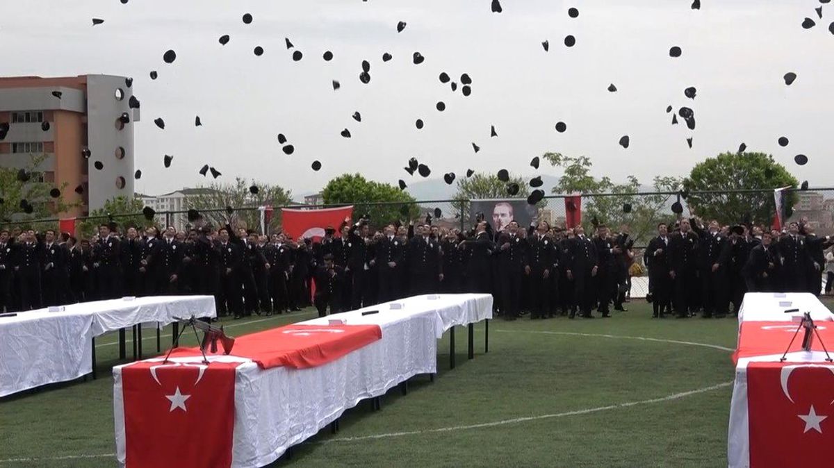 Kırıkkale Pmyo'da Mezuniyet Coşkusu