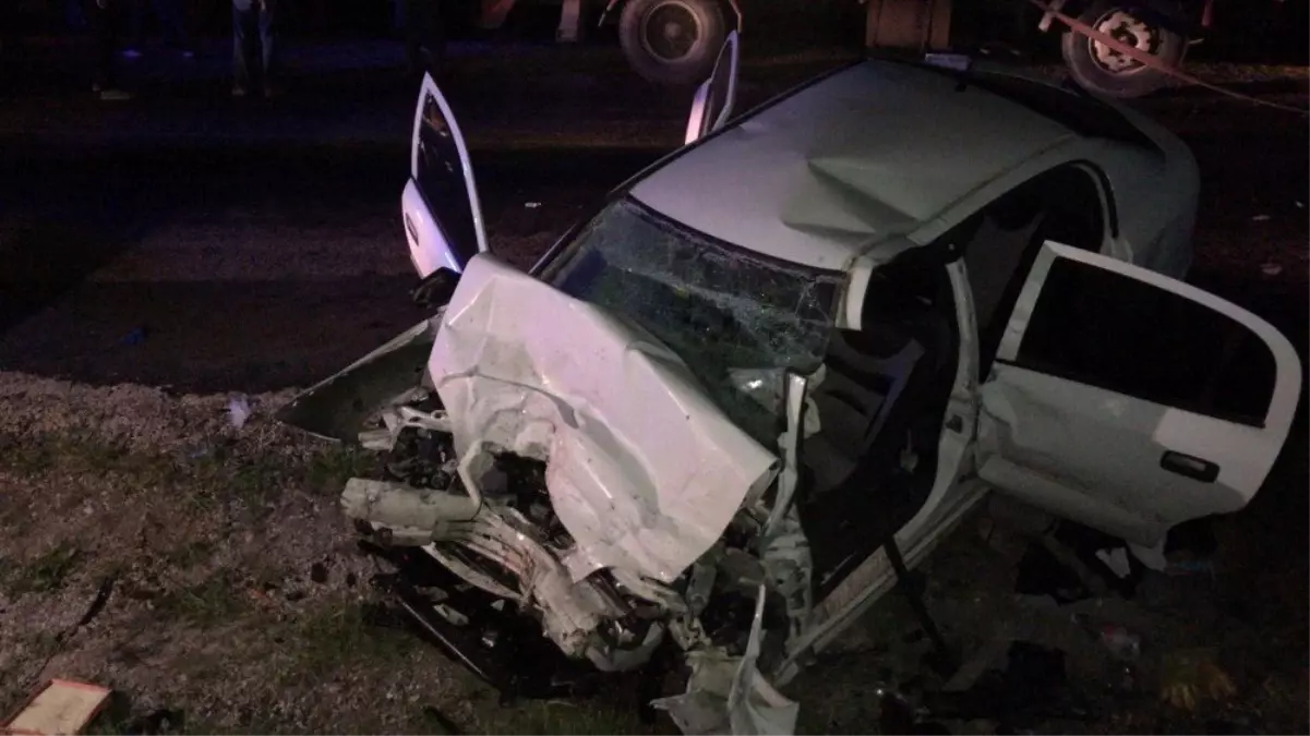 Kontrolden Çıkan Otomobil Miksere Çarptı: 2 Polisimiz Şehit Oldu