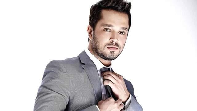 Murat Boz, Kaslı Fotoğrafıyla Takipçilerinin Aklını Başından Aldı!