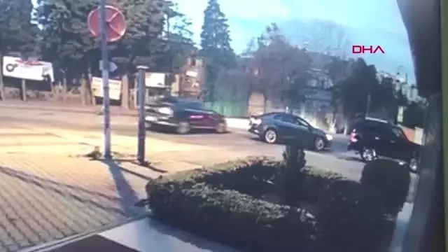 Barış Dalan'ın Cipini Çalan Kişiyi Öldüren Koruma İlk Duruşmada Tahliye Edildi Barış Dalan'ın Cipini Çalan Kişiyi Öldüren Koruma İlk Duruşmada Tahliye Edildi
