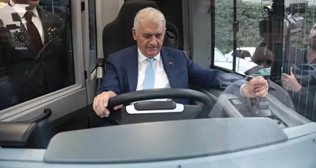 Binali Yıldırım: Toplu Taşıma Sahiplerinin Hak Edişleri Ödenecek, Akbil İndirimindeki Farkı Belediye Karşılayacak