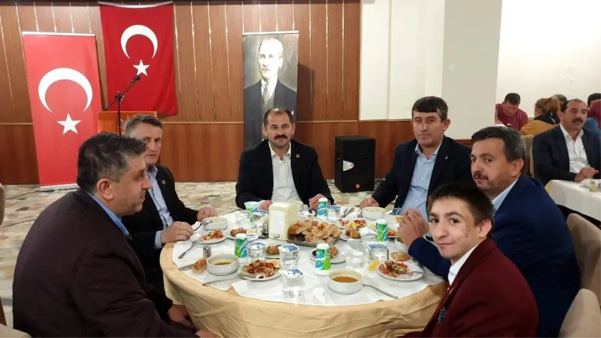 Orhaneli'de AK Parti İlçe Teşkilatı İftar Yemeğinde Buluştu