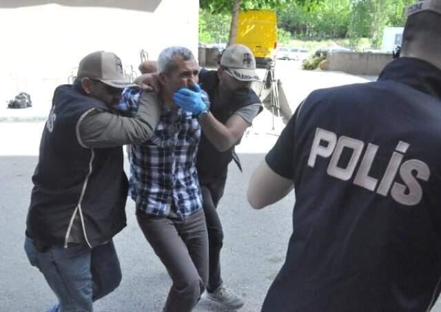 Son Dakika! TBMM'ye Girmeye Çalışırken Yakalanan 2 DHKP-C'li Terörist Tutuklandı