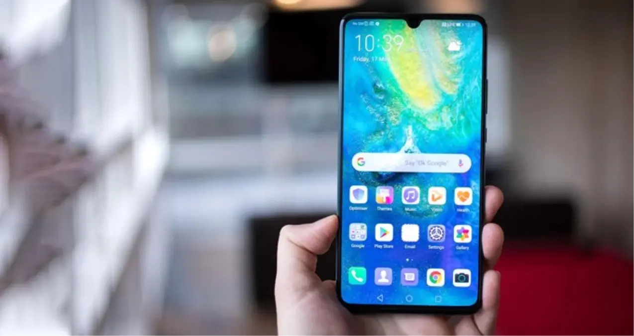 ABD'li Şirketlerin Ambargosuna Uğrayan Huawei Kendi İşletim Sistemini Kuruyor