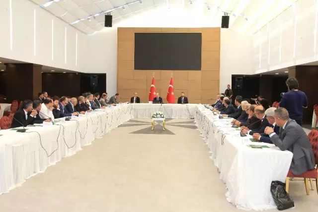 İçişleri Bakanı Soylu: 'Bir Takım Aklı Evveller Diyor Ki 'Ysk Kararında Çalmayı Söylemedi', Aslında... İçişleri Bakanı Soylu: 'Bir Takım Aklı Evveller Diyor Ki 'Ysk Kararında Çalmayı Söylemedi', Aslında...