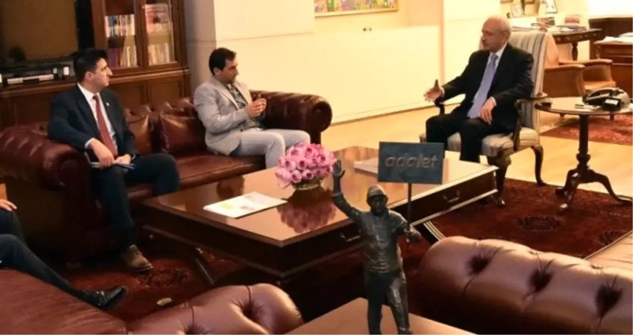 Kılıçdaroğlu, Rabia Naz'ın Babasını Makamında Kabul Etti