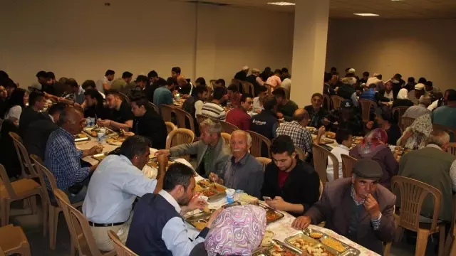 Kula Protokolü, Stso'nun İftar Programına Katıldı Kula Protokolü, Stso'nun İftar Programına Katıldı