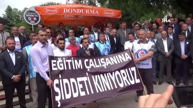 Sendikalar Öğretmene Şiddete Karşı Yürüdü
