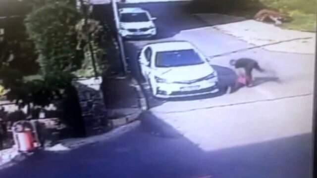 Son Dakika! Erik Çekirdeği Atan Çocuğu Darp Eden Saldırgan İçin 15 Yıl Hapis İstemiyle Dava Açıldı
