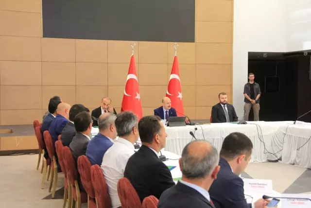Süleyman Soylu Arnavutköy'de Muhtarlarla Buluştu Süleyman Soylu Arnavutköy'de Muhtarlarla Buluştu