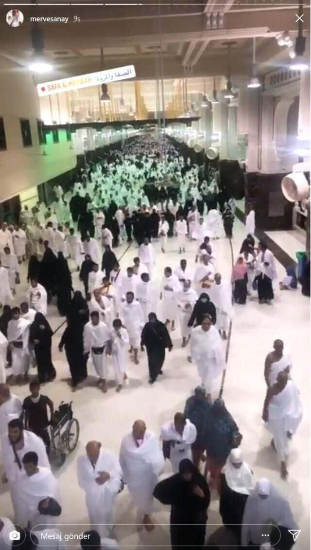 Umreye Giden Merve Sanay, Tüm Açık Fotoğraflarını Sildi