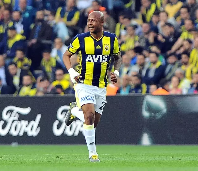 Yeni kaptan Ayew