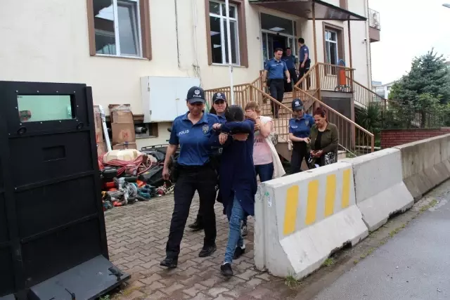 3 dakikada evleri soydular Haber