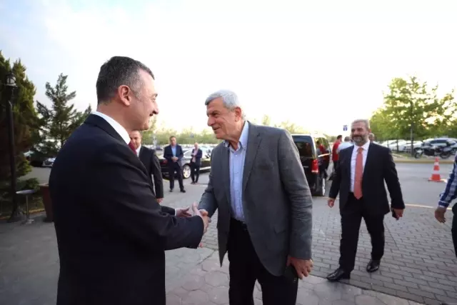 Büyükakın, eski başkanlarla iftarda buluştu
