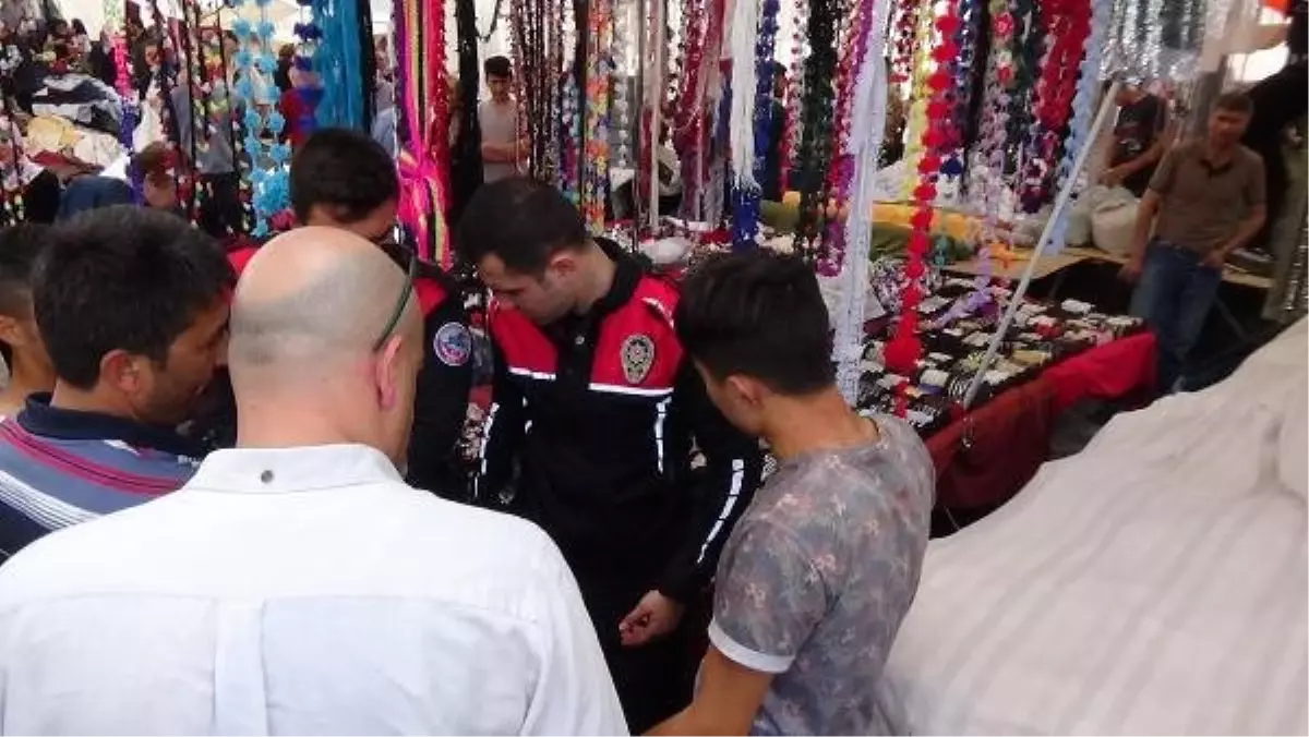 Kadıköy'de pazarcıların makaslı kavgası