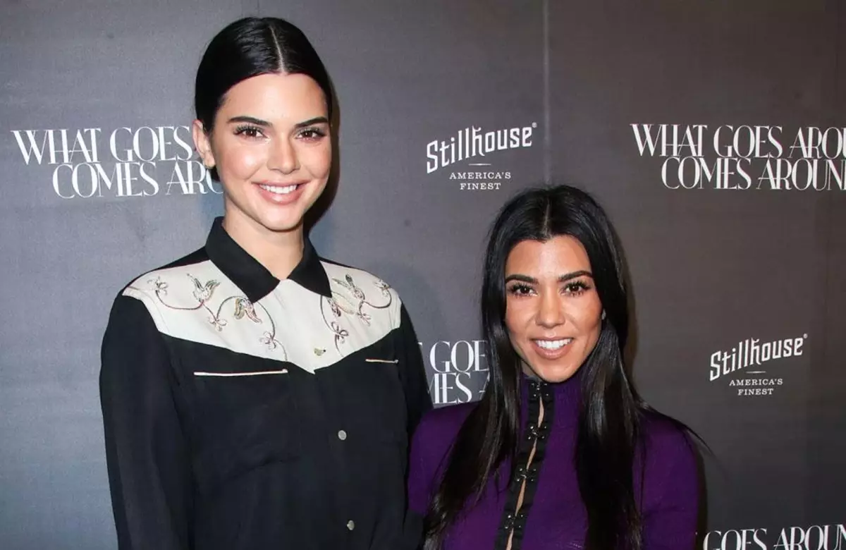 Kendall Jenner Kourtney Kardashian'ı Evinden Atıyor!