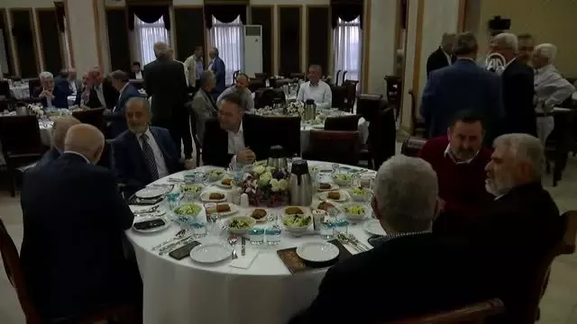 Kurtulmuş: ’Dünyayı yeniden dizayn süreçlerinde Müslüman milletlerin söz sahibi olmamasını...