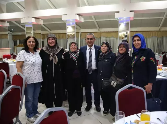 Kütahya Belediyesi'nden şehit aileleri, gaziler ve gazi yakınlarına iftar