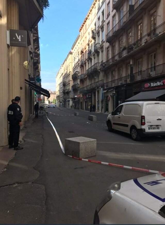 Son Dakika! Fransa'da Korkutan Patlama! 7 Yaralı