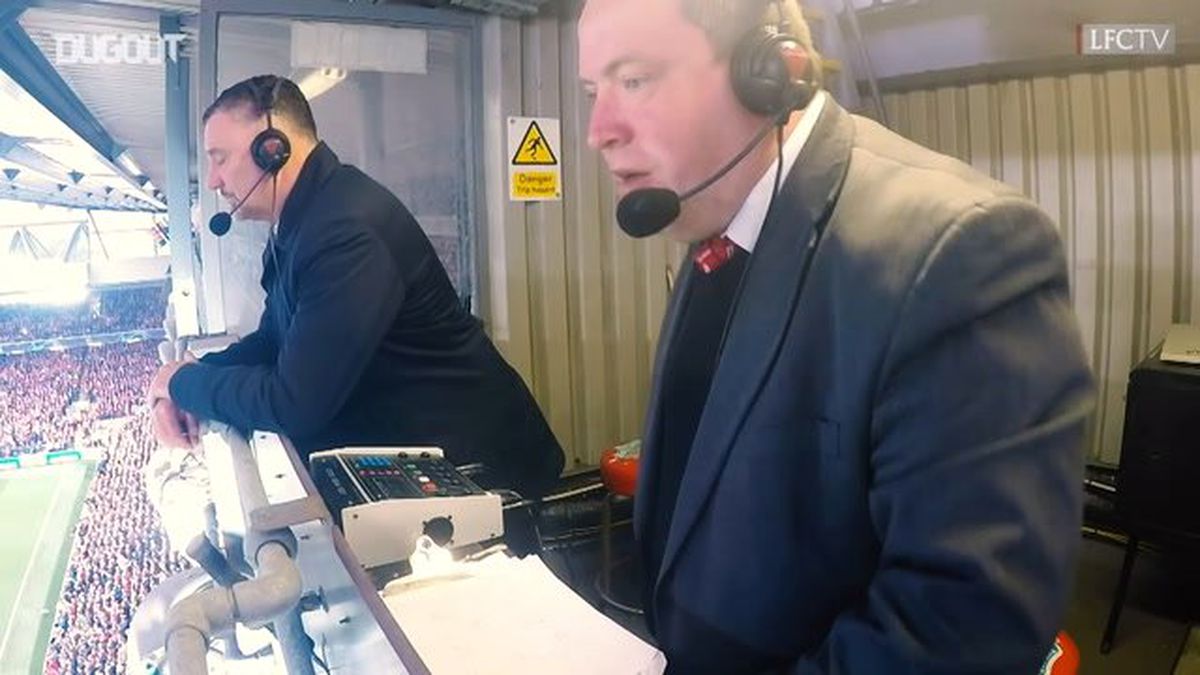 Steve Hunter ve John Aldridge Red'in Barca Dönüşüne Çılgın Tepkiler