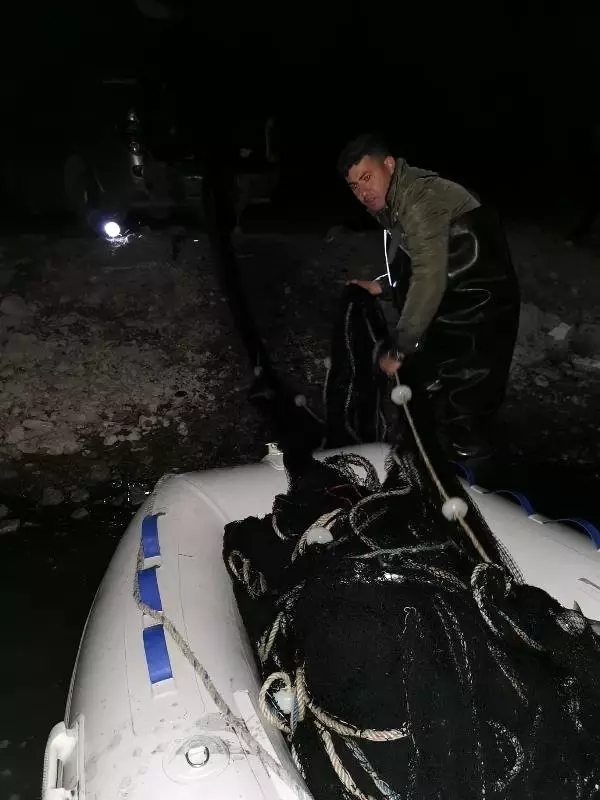 Van'da kaçak balık avlayan 6 kişiye, 14 bin 715 lira ceza