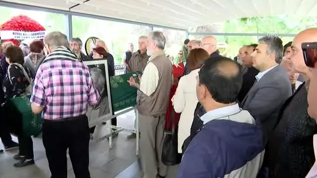 Yavuz Özkan son yolculuğuna uğurlandı Yavuz Özkan son yolculuğuna uğurlandı