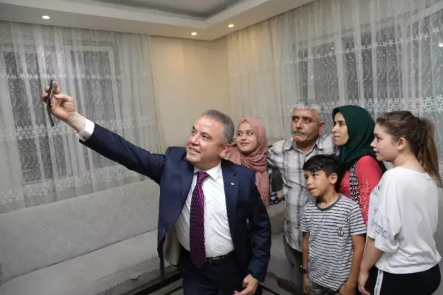 Başkan Böcek, iftarda Kiriş ailesinin konuğu oldu Başkan Böcek, iftarda Kiriş ailesinin konuğu oldu