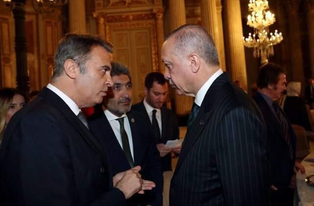 Cumhurbaşkanı Erdoğan, Sanatçılarla Bir Araya Geldi: Opera Binasını 2021'de Bitireceğiz