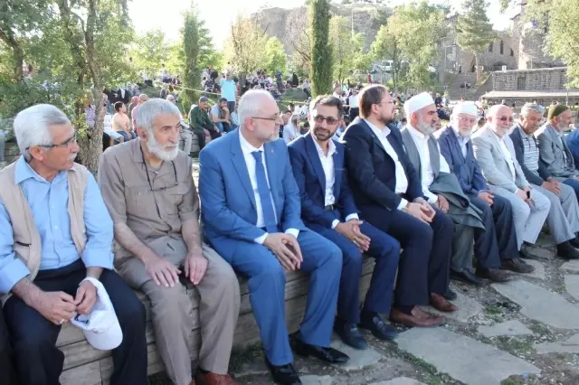 Diyarbakır'ın fethinin 1380'inci yıldönümü kutlandı Diyarbakır'ın fethinin 1380'inci yıldönümü kutlandı