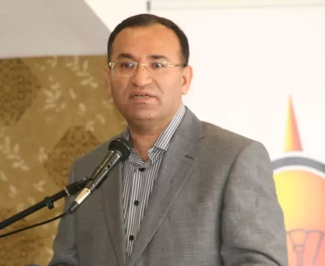 Bekir Bozdağ: