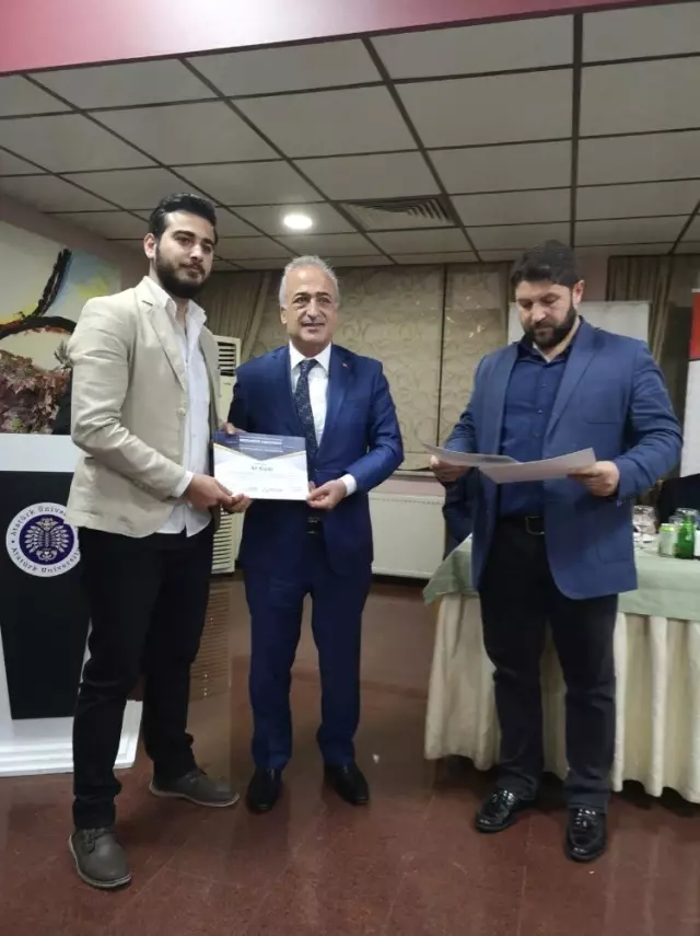 Eğitim Bir-Sen'den öğrencilere iftar Eğitim Bir-Sen'den öğrencilere iftar