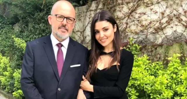 Hande Erçel'i, Babasının Yanında Utandıran Soru