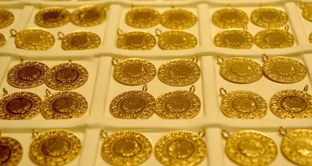 Altını Olanlar Dikkat! İşte Gram, Çeyrek ve Cumhuriyet Altını Fiyatları Altını Olanlar Dikkat! İşte Gram, Çeyrek ve Cumhuriyet Altını Fiyatları