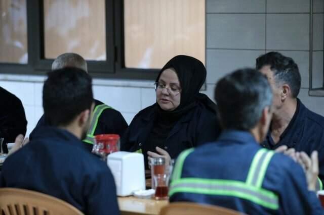 Bakan Selçuk ve Bakan Varank, Metalurji İşçileriyle Sahur Yaptı